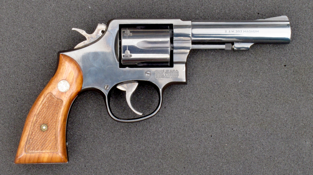 Smith & Wesson Model 13-4 1