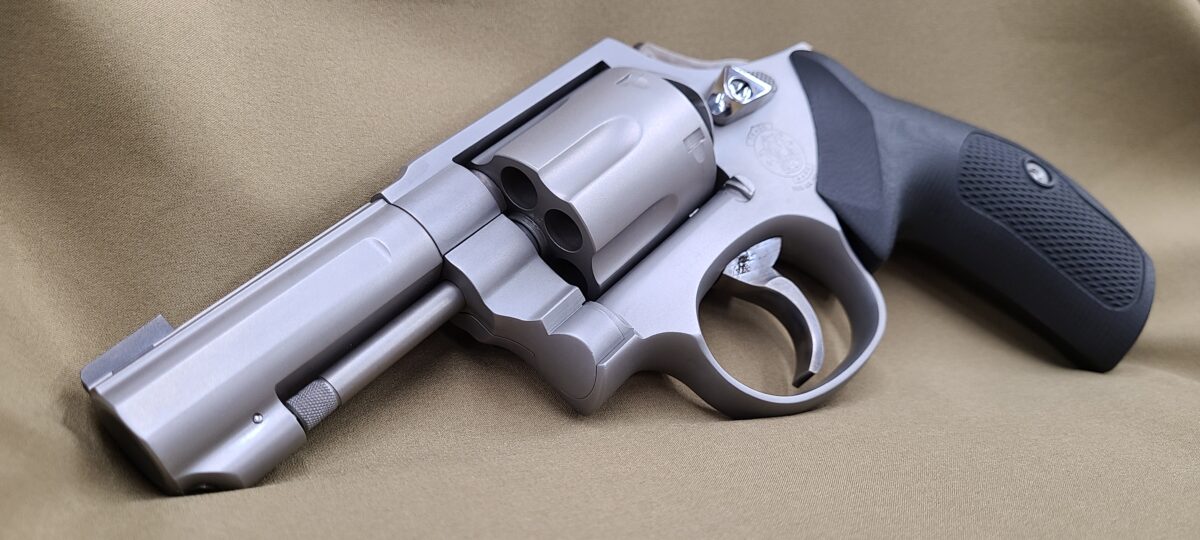 Thoughts On The Compact Service Revolver